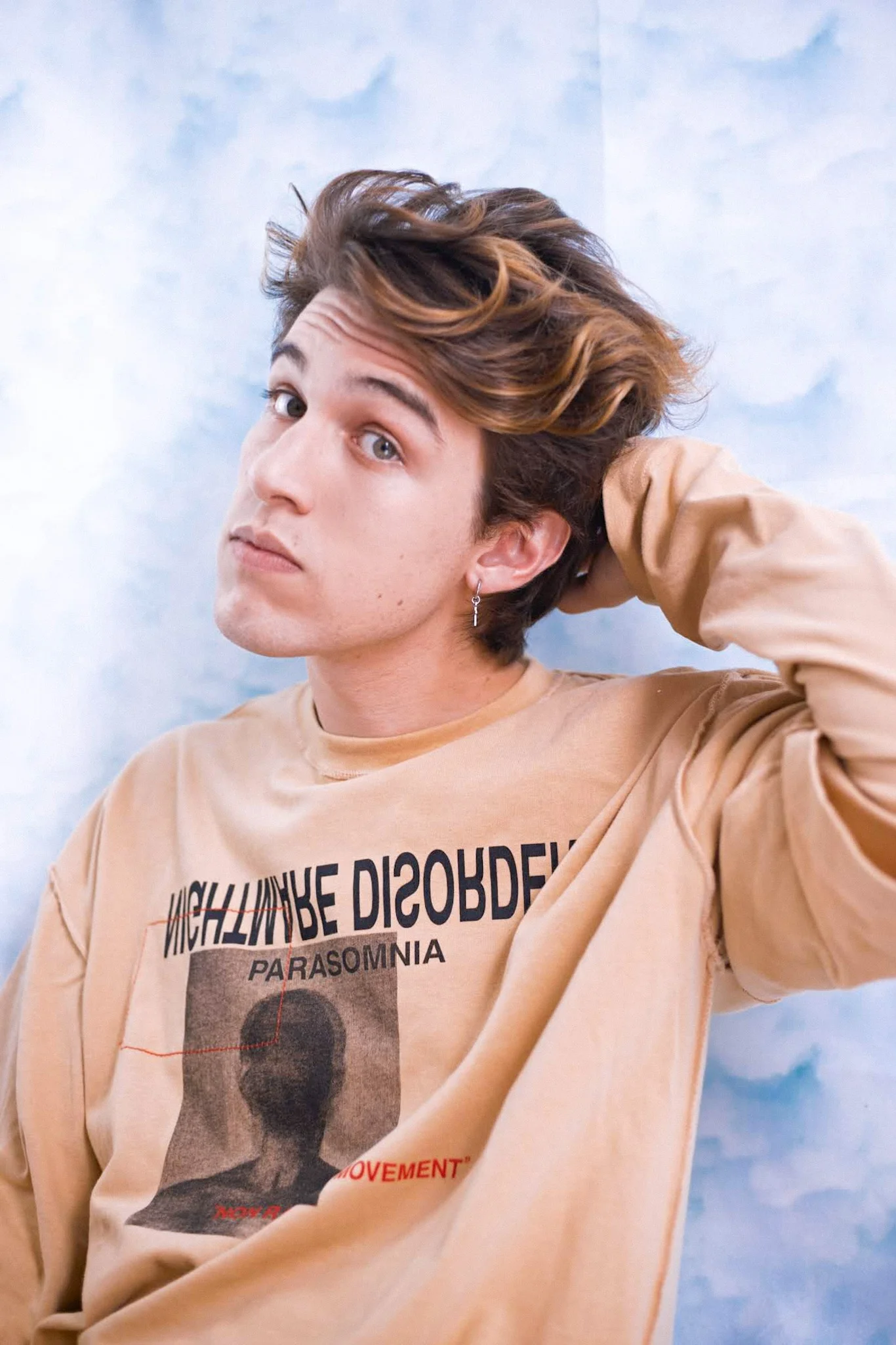 Murilo Bispo lança seu primeiro single! Vem ouvir ‘Vem Cá’