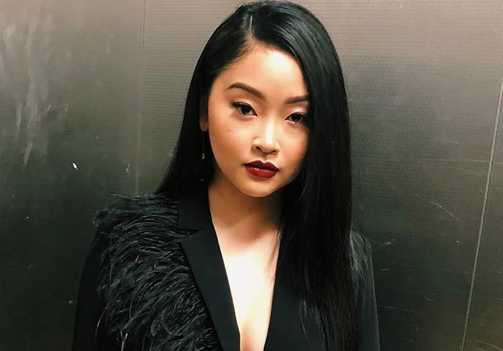 Lana Condor se muda para Marte em nova comédia romântica! Saiba mais sobre ‘Moonshot’