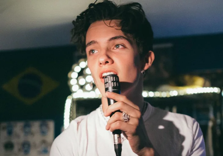 Noah Urrea chega em 3 milhões de seguidores no Instagram: ‘Amo demais vocês’