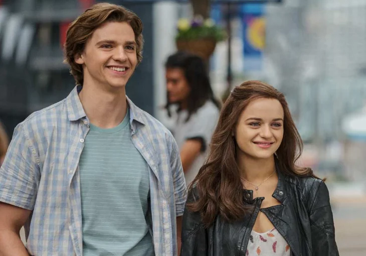 Joey King faz revelação inesperada sobre bastidores de cena emotiva em ‘A Barraca do Beijo 2’