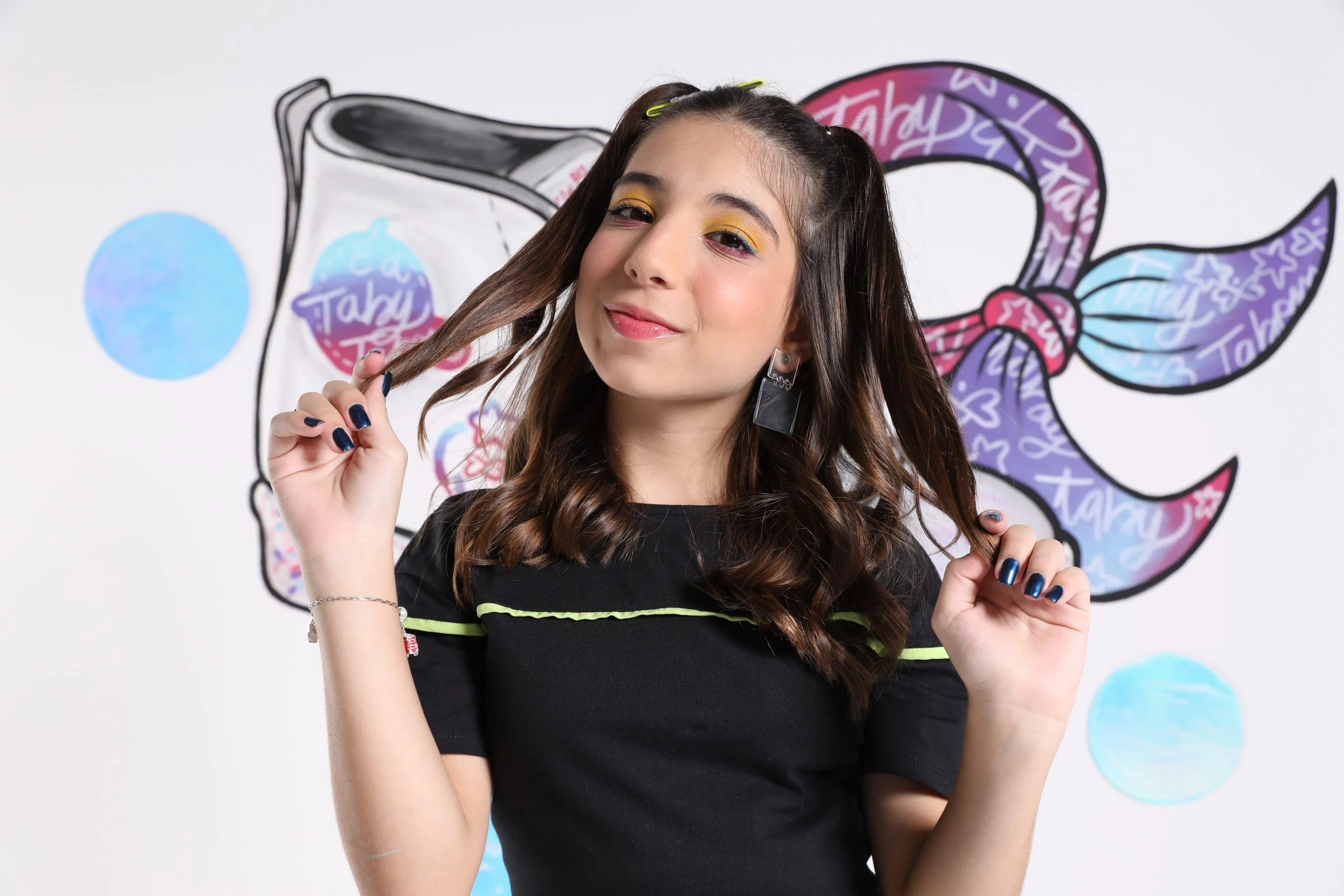 Poderosa! Taby lança coleção de tênis e acessórios com a WorldColors