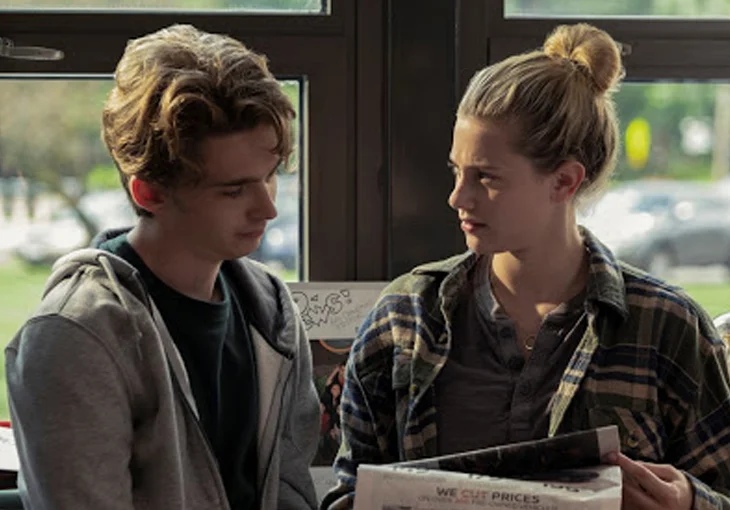 ‘Chemical Hearts’, filme com Lili Reinhart ganhar primeiro trailer com muito drama e romance