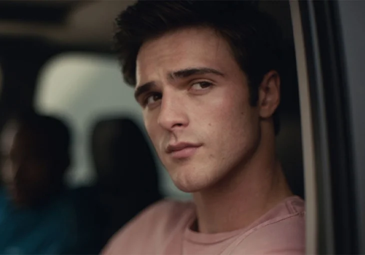 Qual super-herói seria? Por que não gosta de interpretar Noah Flynn? Jacob Elordi responde!