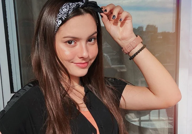 Juju Franco fará live especial para comemorar 16 anos!