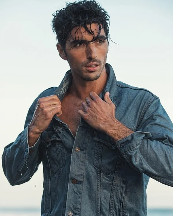 PERFIL: Conheça mais sobre Taylor Zakhar Perez, o Marco de ‘A Barraca do Beijo 2’