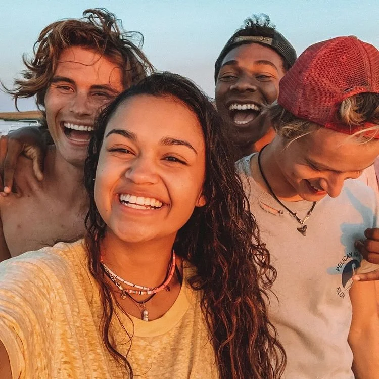 Netflix confirma a 2ª temporada de ‘Outer Banks’ com vídeo divertidíssimo