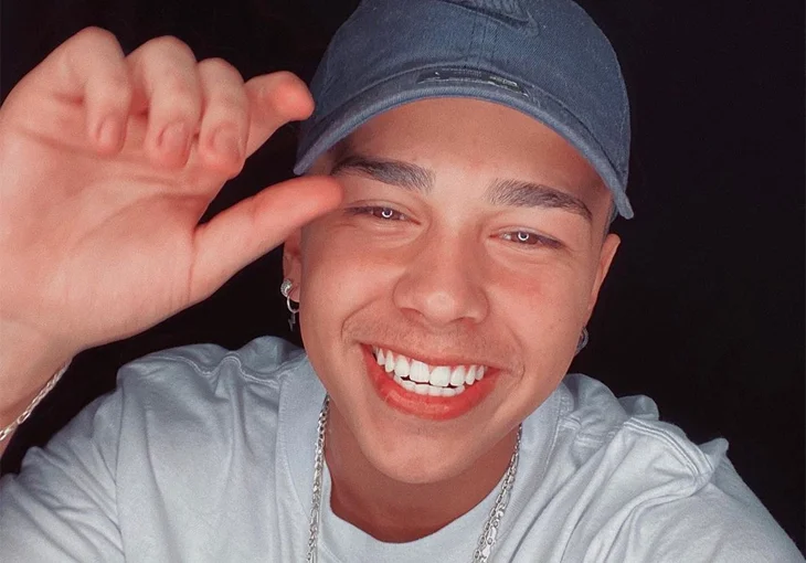 O Pepê Barbosa recriando fotos de fãs é a melhor coisa que você vai ver hoje!