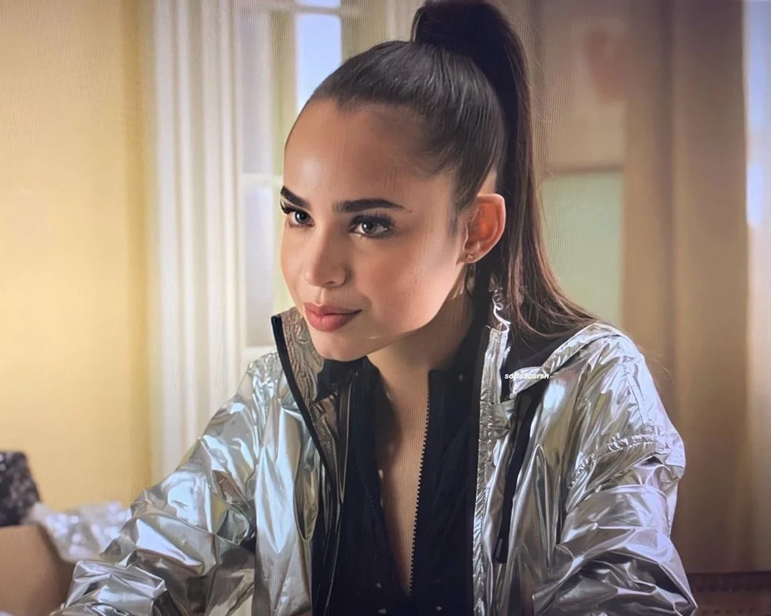 Agora você pode ouvir as músicas que a Sofia Carson cantou em ‘Feel The Beat’!