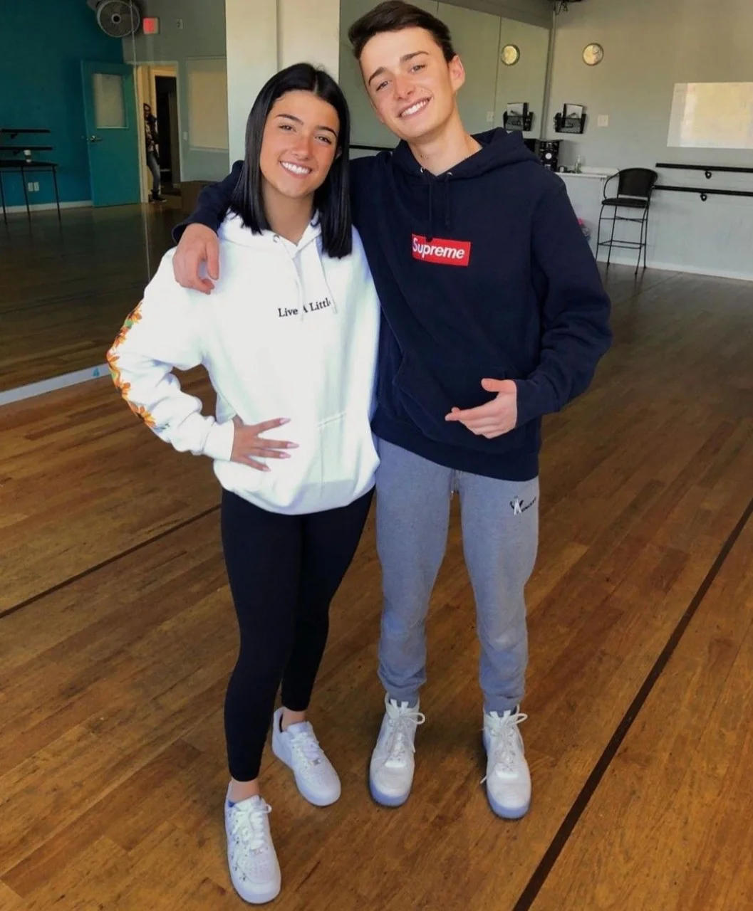 Charli D’Amelio dá detalhes de sua amizade com Noah Schnapp: “É uma pessoa de bom coração”