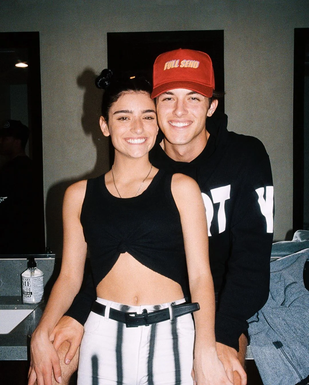 Dixie D’Amelio é questionada sobre término com Griffin Johnson: ‘Não tenho ninguém’