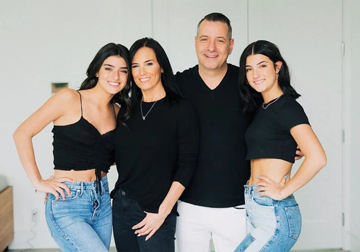 Agora a família D’Amelio tem seu próprio canal no YouTube! Veja o primeiro vídeo