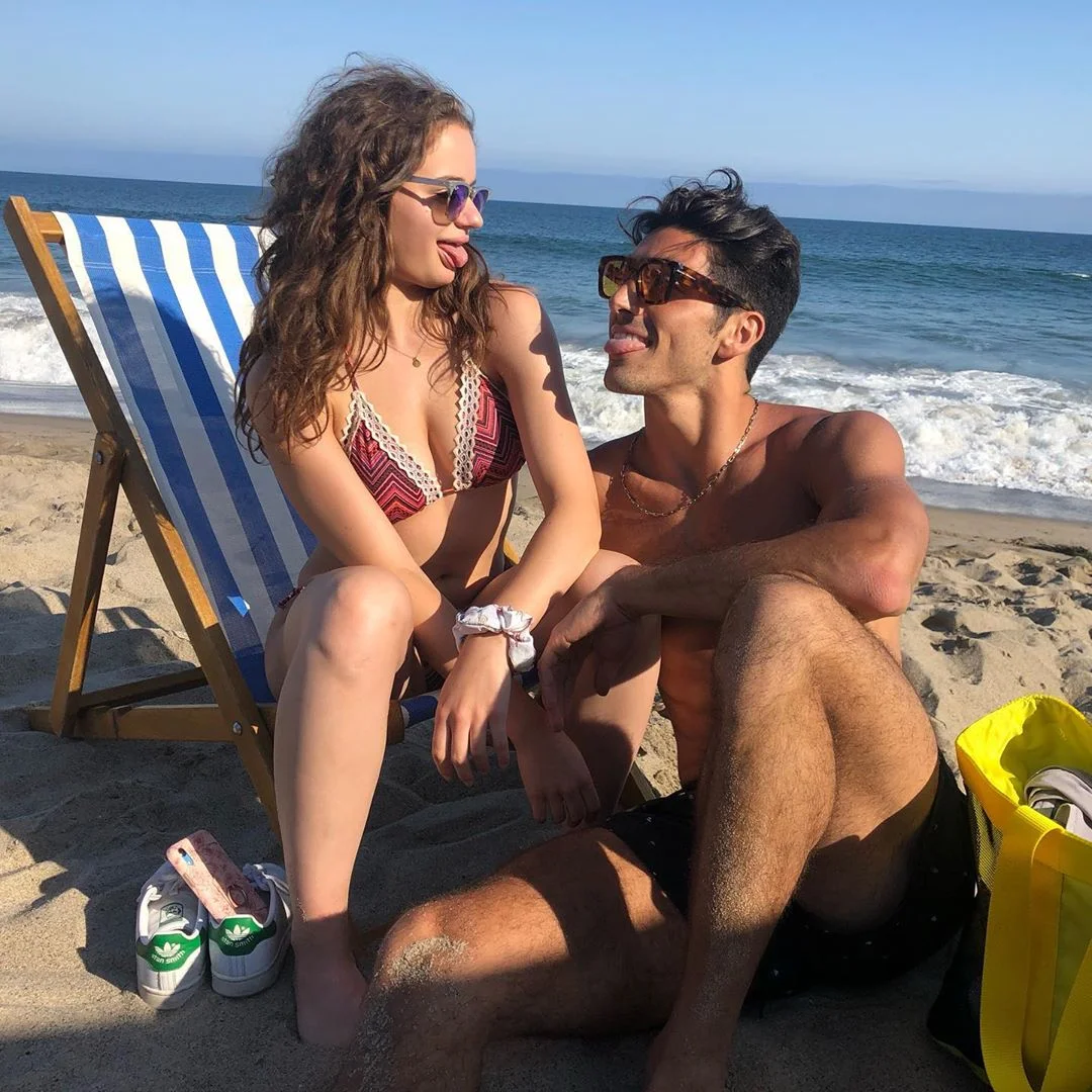 Já pode shippar? Viagem de Joey King e Taylor Zakhar Perez reforça suspeita de namoro