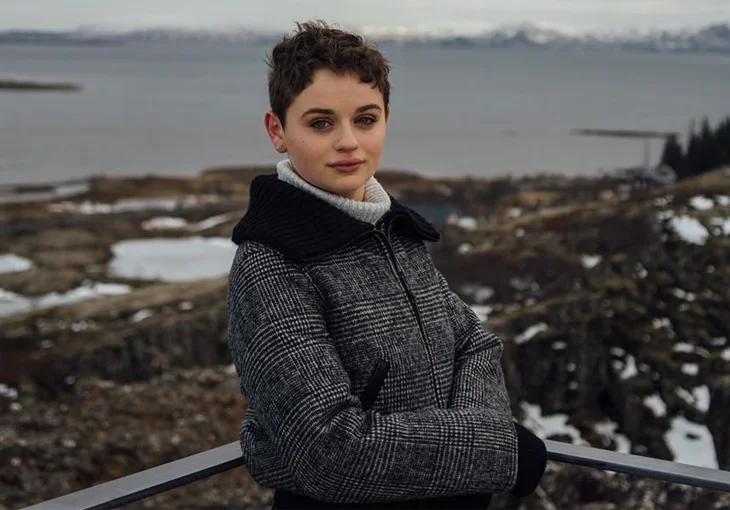 Adeus comédia romântica! Joey King será uma assassina em seu próximo filme