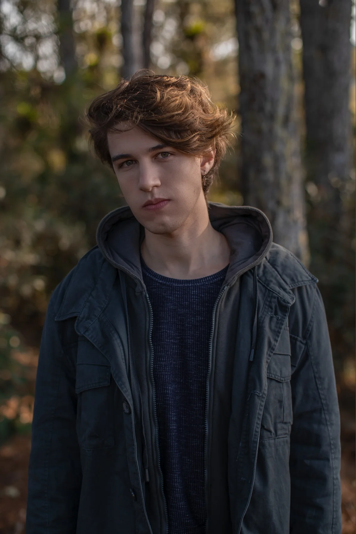 Murilo Bispo se declara pra antiga amiga do colégio em ‘Jeito Simples’: “É uma canção nostálgica pra mim”