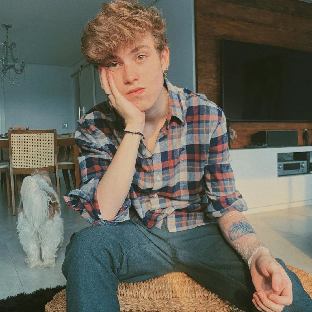 Lucas Andrade é envolvido em polêmica por engano e leva hate gratuito! Entenda