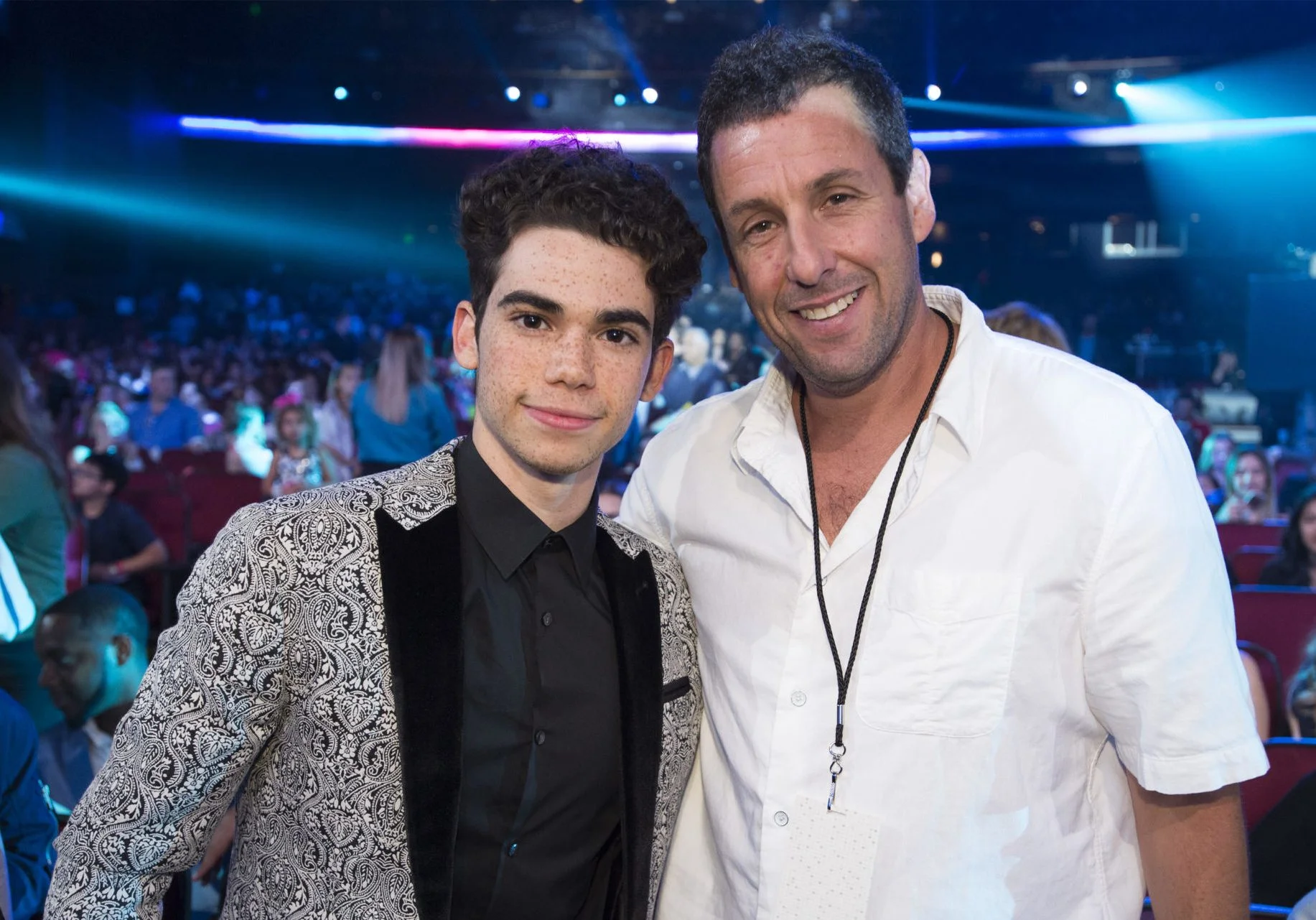 Adam Sandler faz homenagem linda para Cameron Boyce em novo filme!