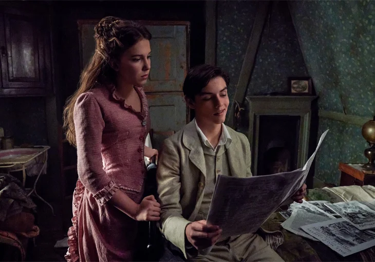 Louis Partridge não viu ‘Stranger Things’? Filme que faz Millie Bobby Brown chorar? Vem ver essas revelações!