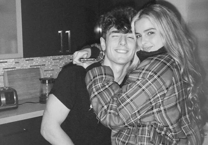 O que está rolando entre Addison Rae e Bryce Hall? A girl contou!