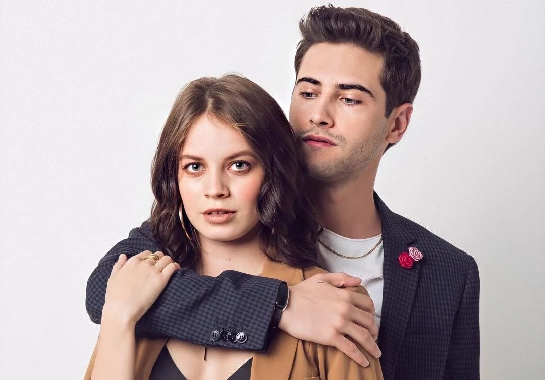 ‘Control Z’: Ana Valeria e Yankel Stevan trocam segredos ao vivo durante o Tudum Netflix!