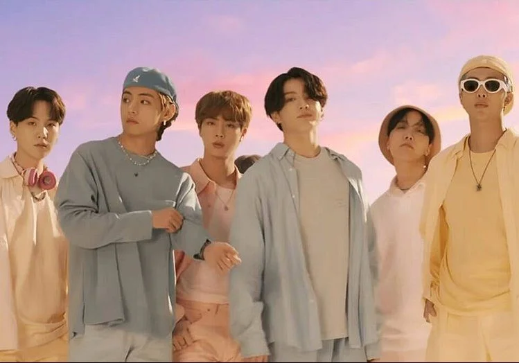 BTS libera fotos conceituais para divulgar o álbum ‘BE’ e não sabemos qual está mais linda!