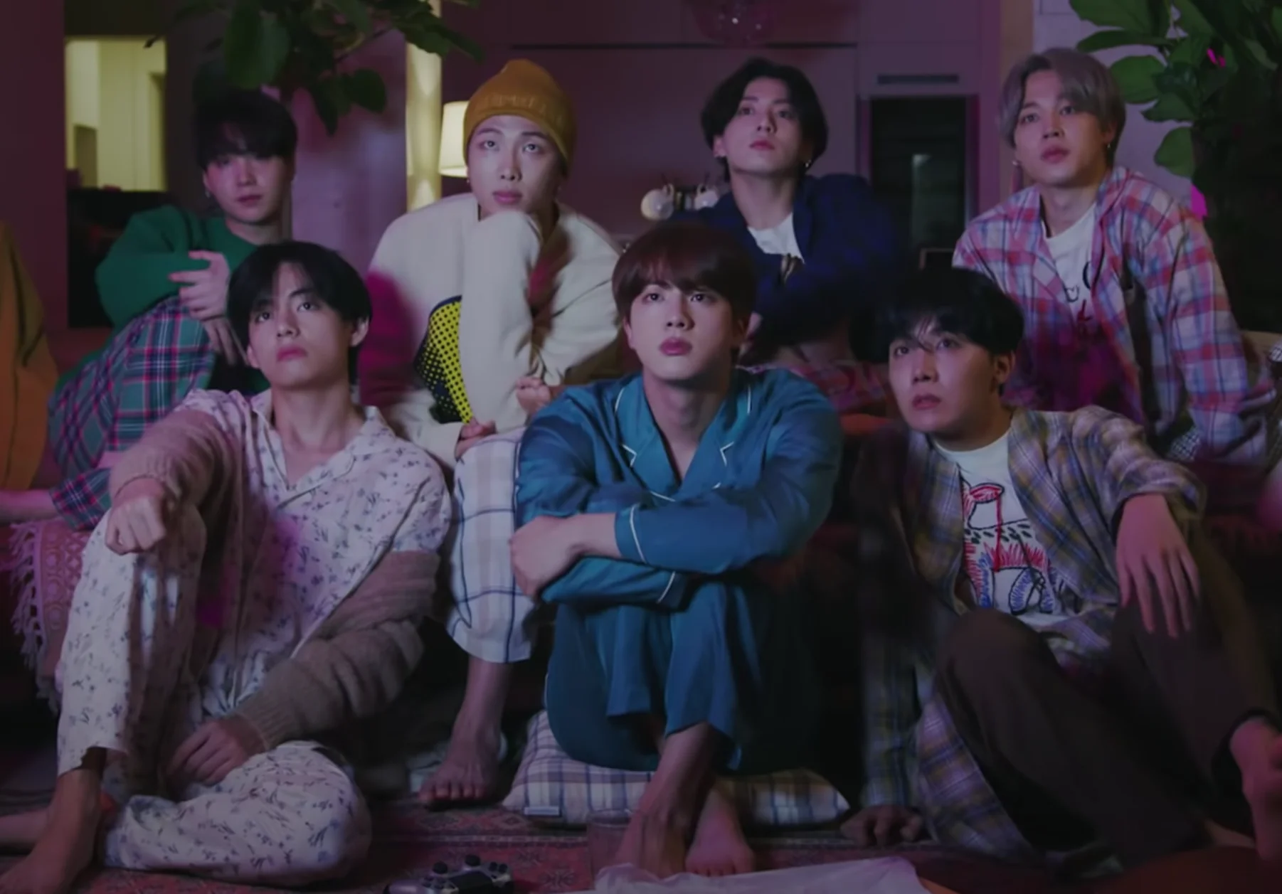 Com direção de Jung Kook, BTS libera prévia do clipe ‘Life Goes On’ com cenas fofinhas do grupo