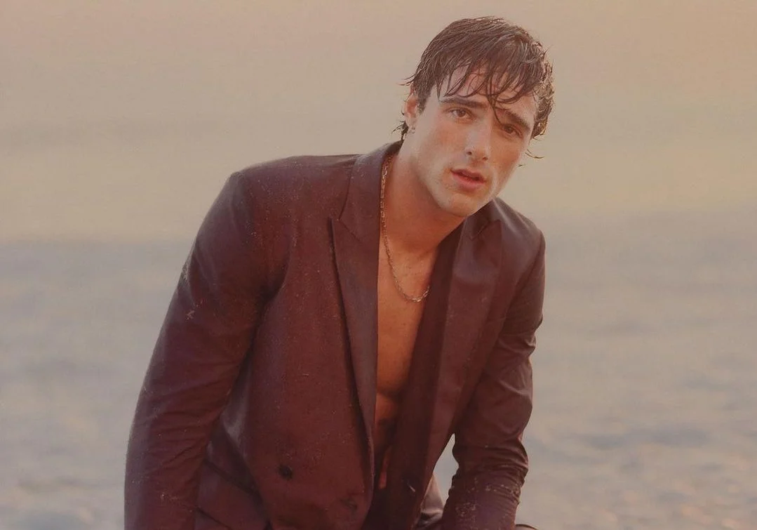 Jacob Elordi tem um motivo muito bom pra ter aceitado participar de ‘A Barraca do Beijo’! Entenda