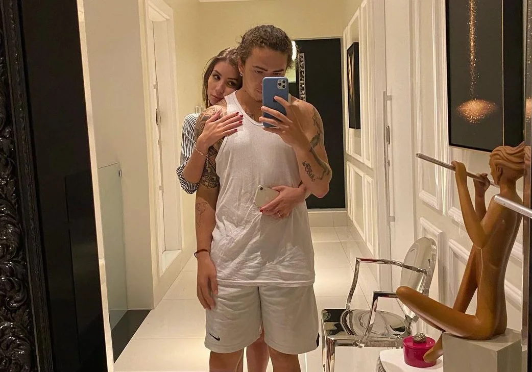 Relacionamento sério! Maria Lina está no Piauí para conhecer a família de Whindersson Nunes