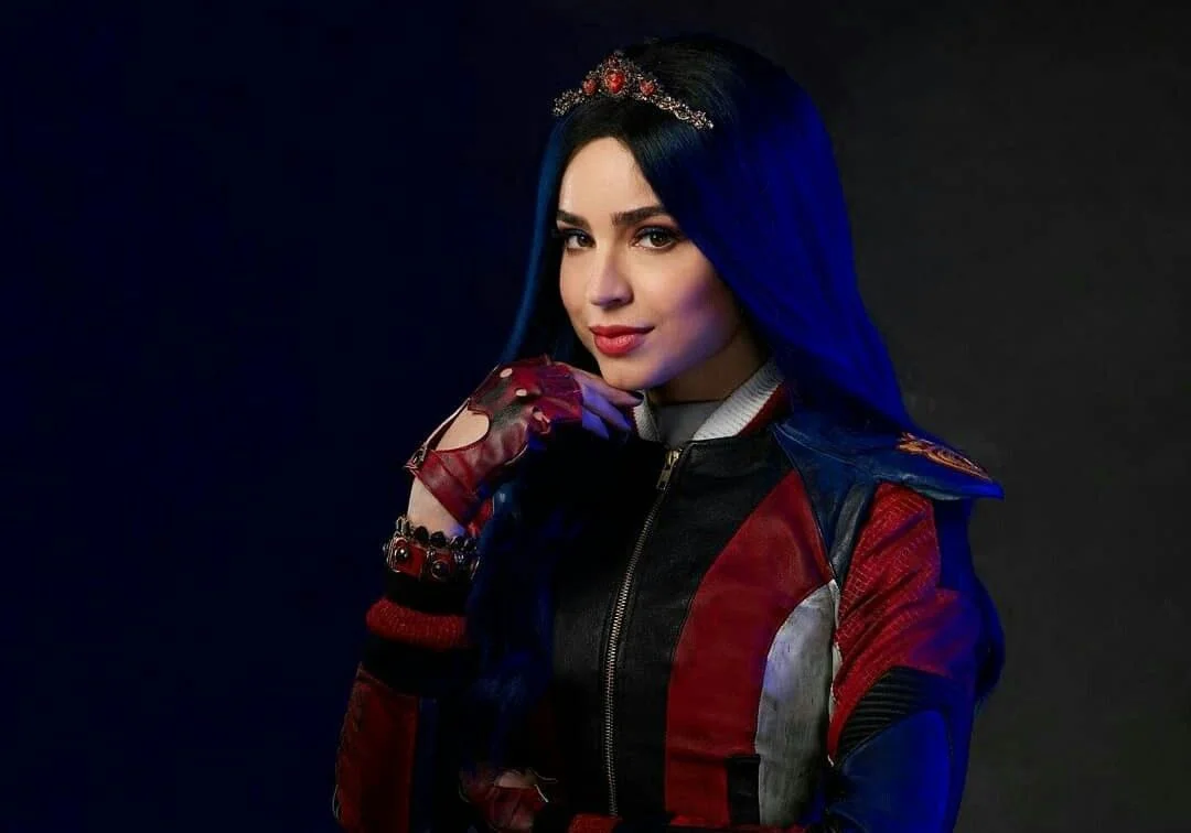 ‘Liv e Maddie’ quase fez Sofia Carson perder seu papel em ‘Descendentes’! Entenda essa história