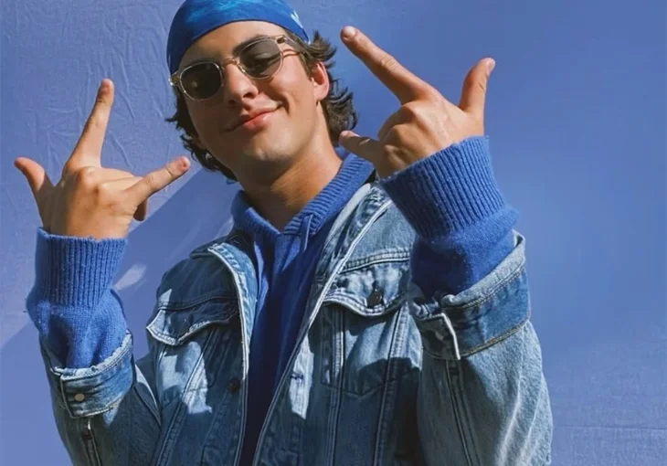 Lucas Pretti monta a playlist perfeita para uma noite de Natal animada!