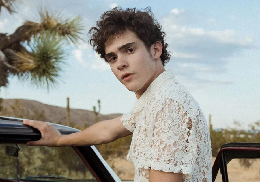 Joshua Bassett cansou de mentiras no clipe de ‘Lie, Lie, Lie’! Assista