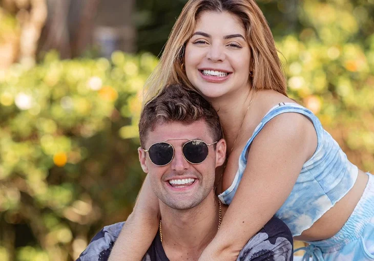 Deu saudades? Rezende deixa vários comentários em live de GKay e influencer responde!