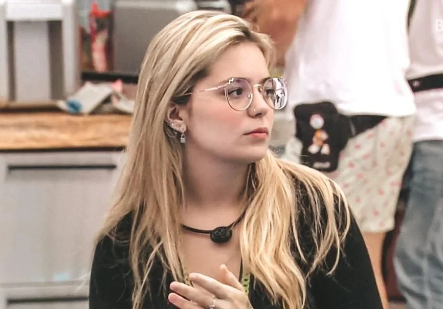 Equipe de Viih Tube publica comunicado sobre ações da girl no BBB21 e cultura do cancelamento