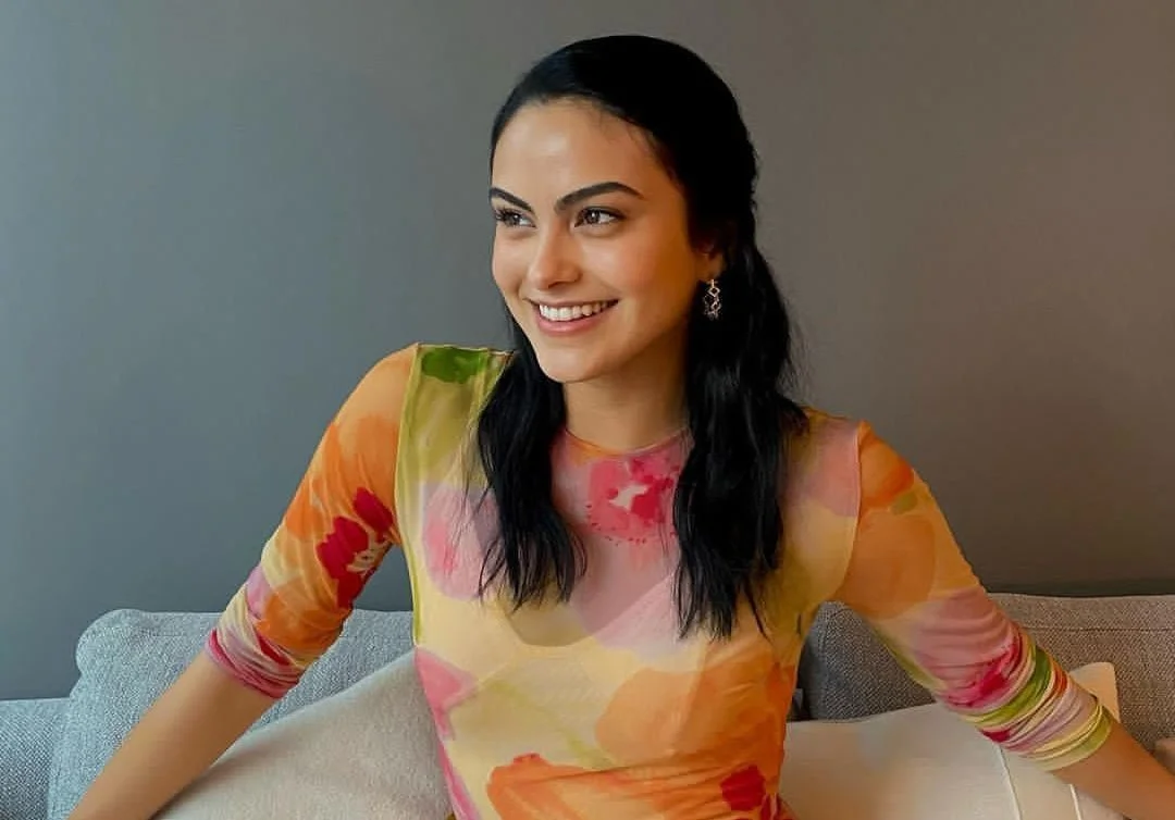 ‘Riverdale 5’: Cami Mendes revela quem será o responsável por reunir todo mundo após 7 anos