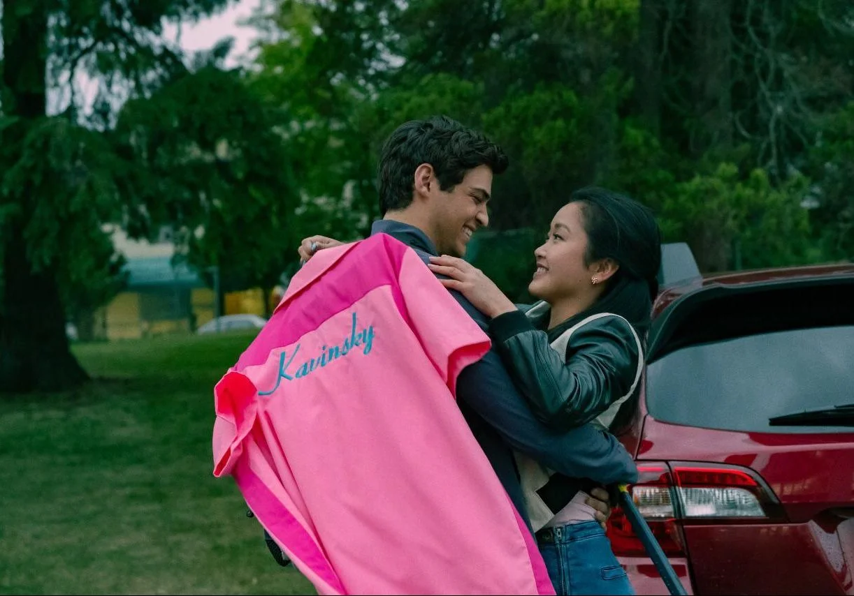 6 frases de ‘Para Todos os Garotos: Agora e Para Sempre’ que você precisa usar na legenda de fotos!