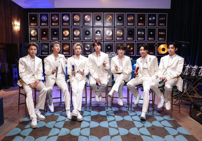 BTS vai fazer cover de uma música do Coldplay no ‘Acústico MTV’! Vem saber mais