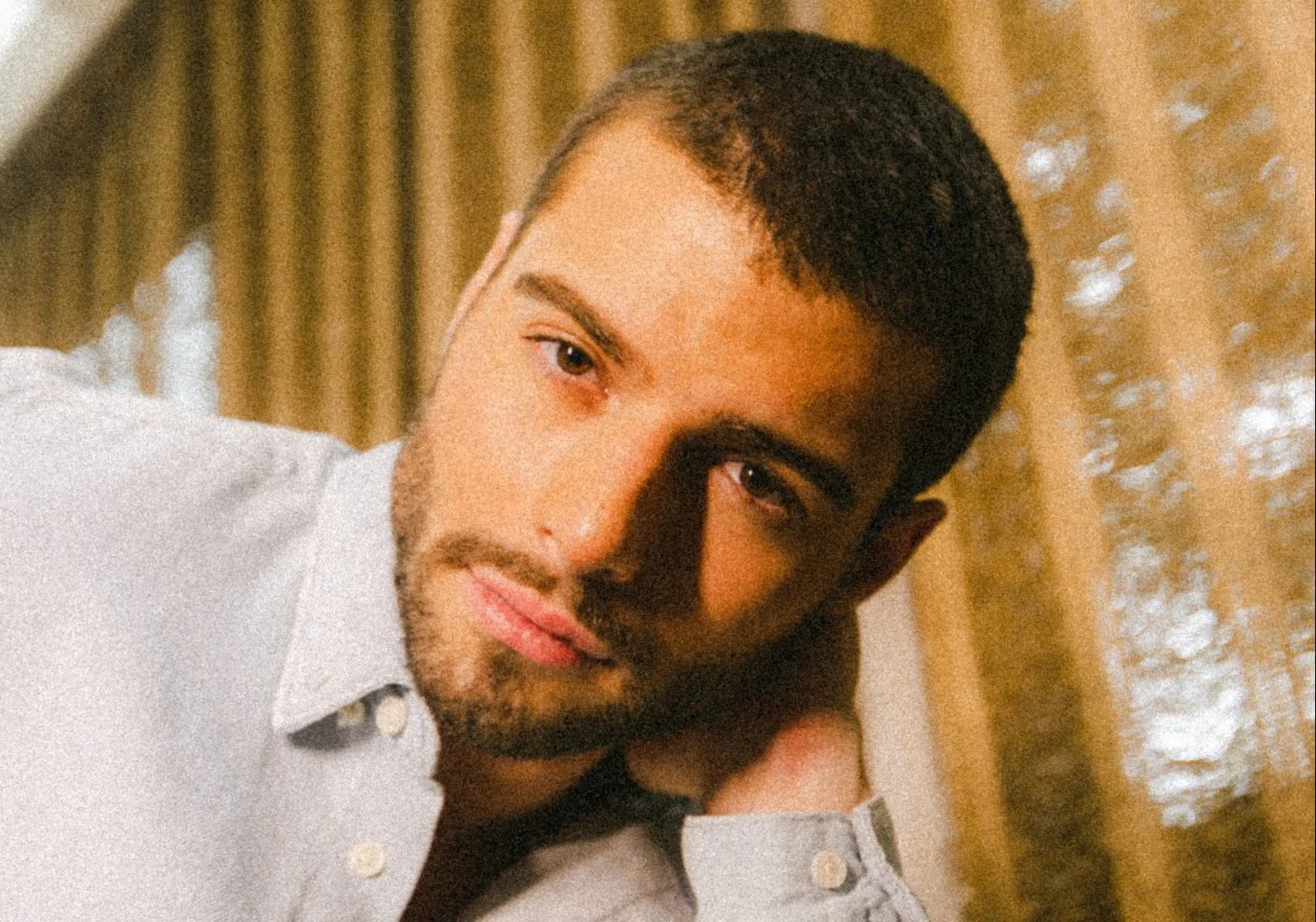 Tendo o verão como inspiração, Zek lança a dançante ‘Você na Minha’