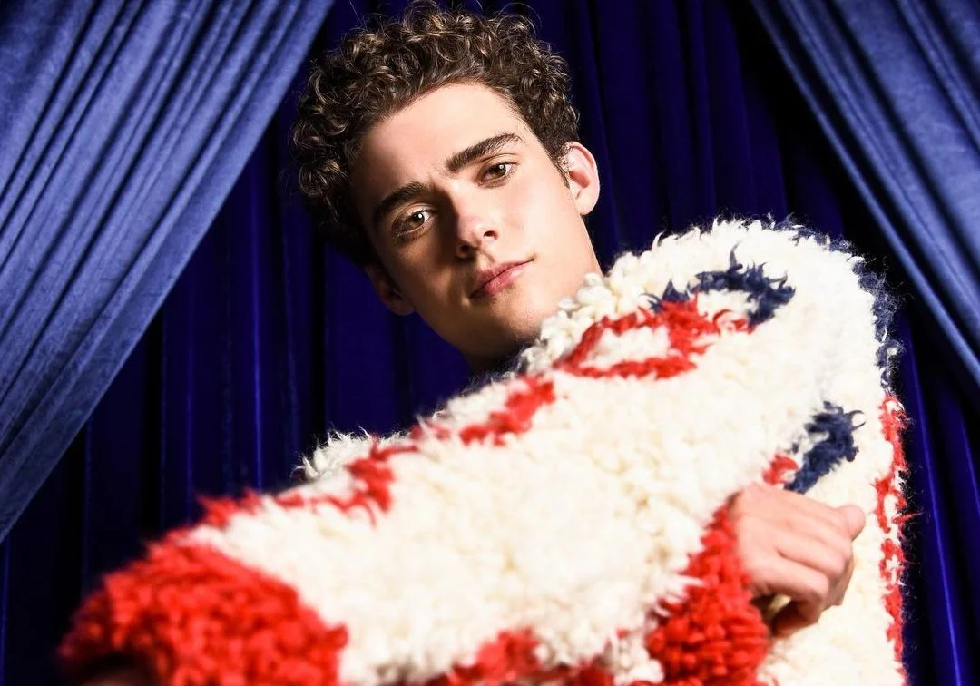 Escolha difícil? Joshua Basset diz se prefere ‘Drivers License’ ou ‘Skin’ – e a resposta vai te surpreender!