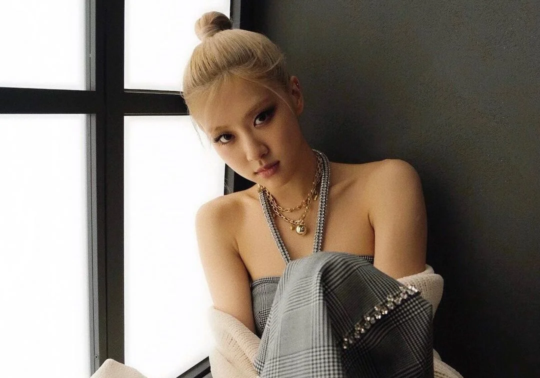 Hora de aprender a dançar ‘On The Ground’! Rosé libera vídeo da coreografia de seu single solo