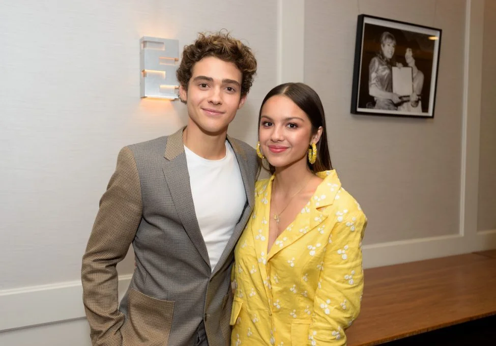 “Não precisa de resposta”, diz Joshua Bassett ao falar pela primeira vez sobre música de Olivia Rodrigo