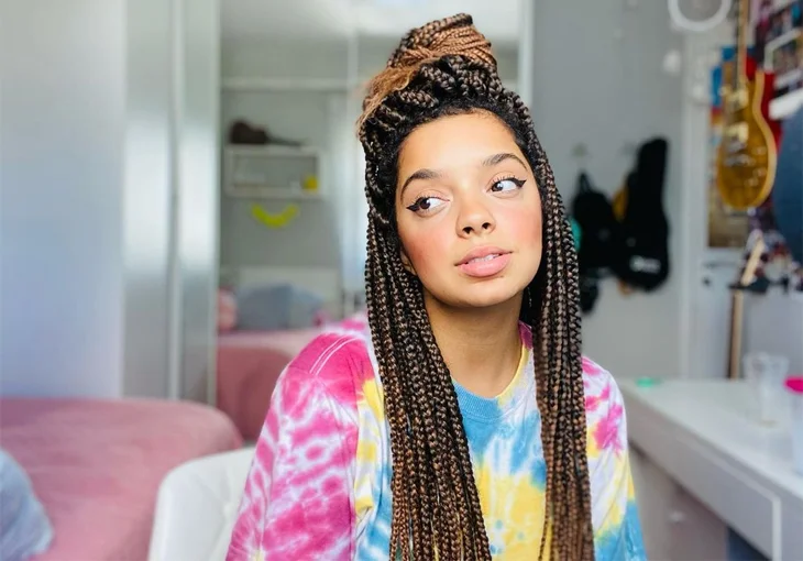 Qual penteado da Laura Castro mais combina com você?