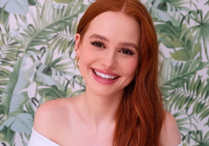 Parece que a Madelaine Petsch está namorando! Vem conhecer seu novo affair