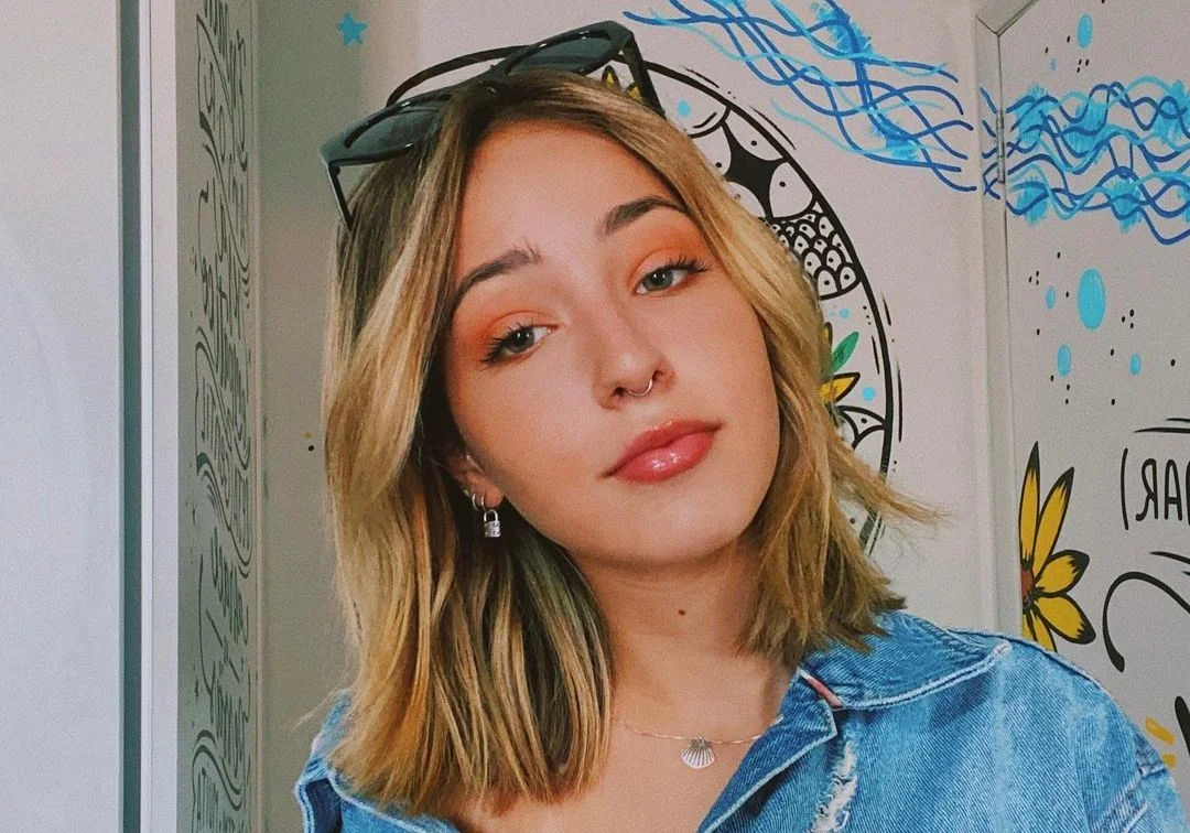 Mharessa abre o jogo sobre distância de Larissa Manoela, relação com religião e virgindade