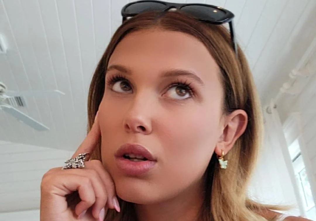 Você precisa ver o que Millie Bobby Brown não pode fazer no set de ‘Stranger Things’!