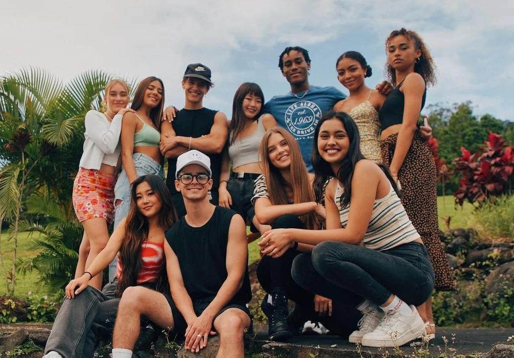 Ele está chegando! Now United divulga mais informações sobre o 18º integrante