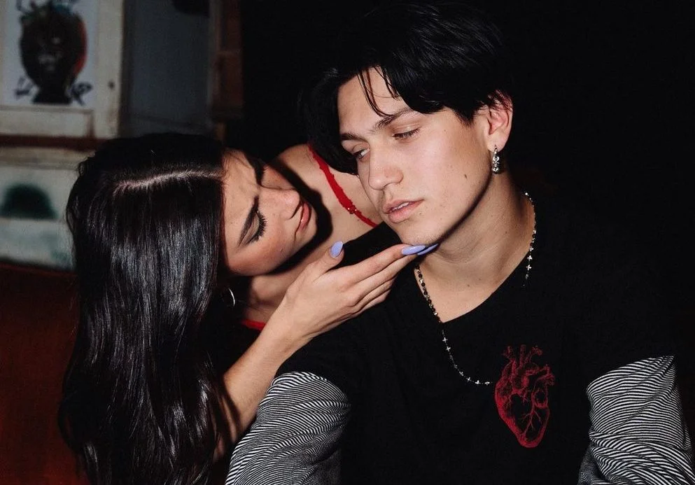 Chase Hudson confessa ter chorado com Charli D’Amelio em uma cena de ‘America’s Sweetheart’!