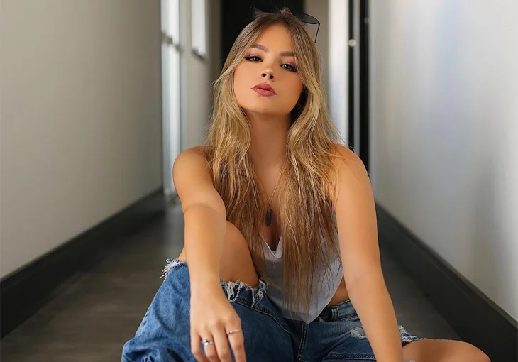 Bela Fernandes faz desabafo depois de ser alvo de fake news: “Nunca maltrataria alguém”