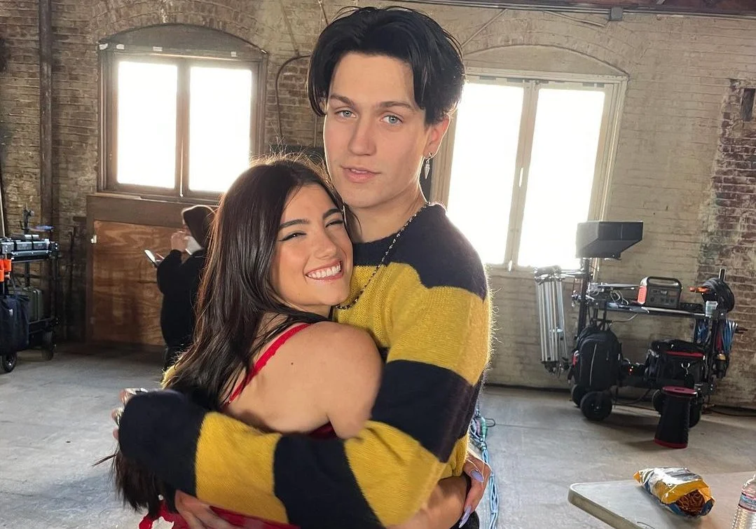 Chase Hudson se abre sobre o significado de ‘America’s Sweetheart’ e término com Charli D’Amelio