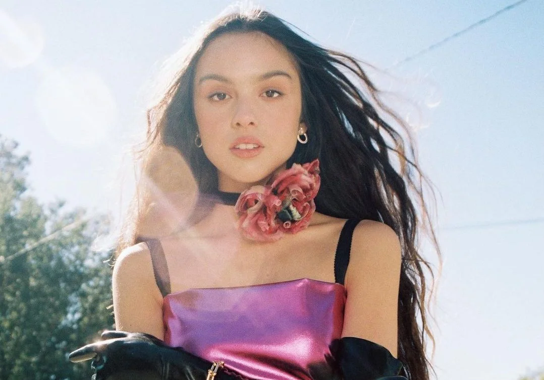 Por que Sour? Olivia Rodrigo explica significado por trás do nome de seu primeiro álbum