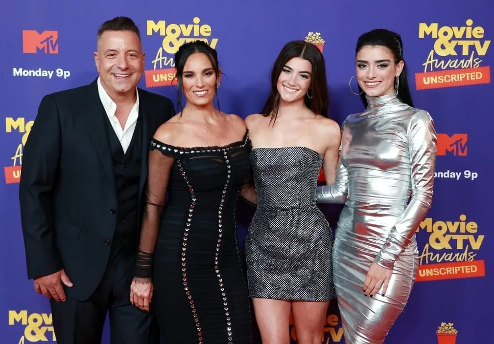 ‘The D’Amelio Show’: Teaser inédito do reality show traz um lado nunca visto da família de Charli e Dixie