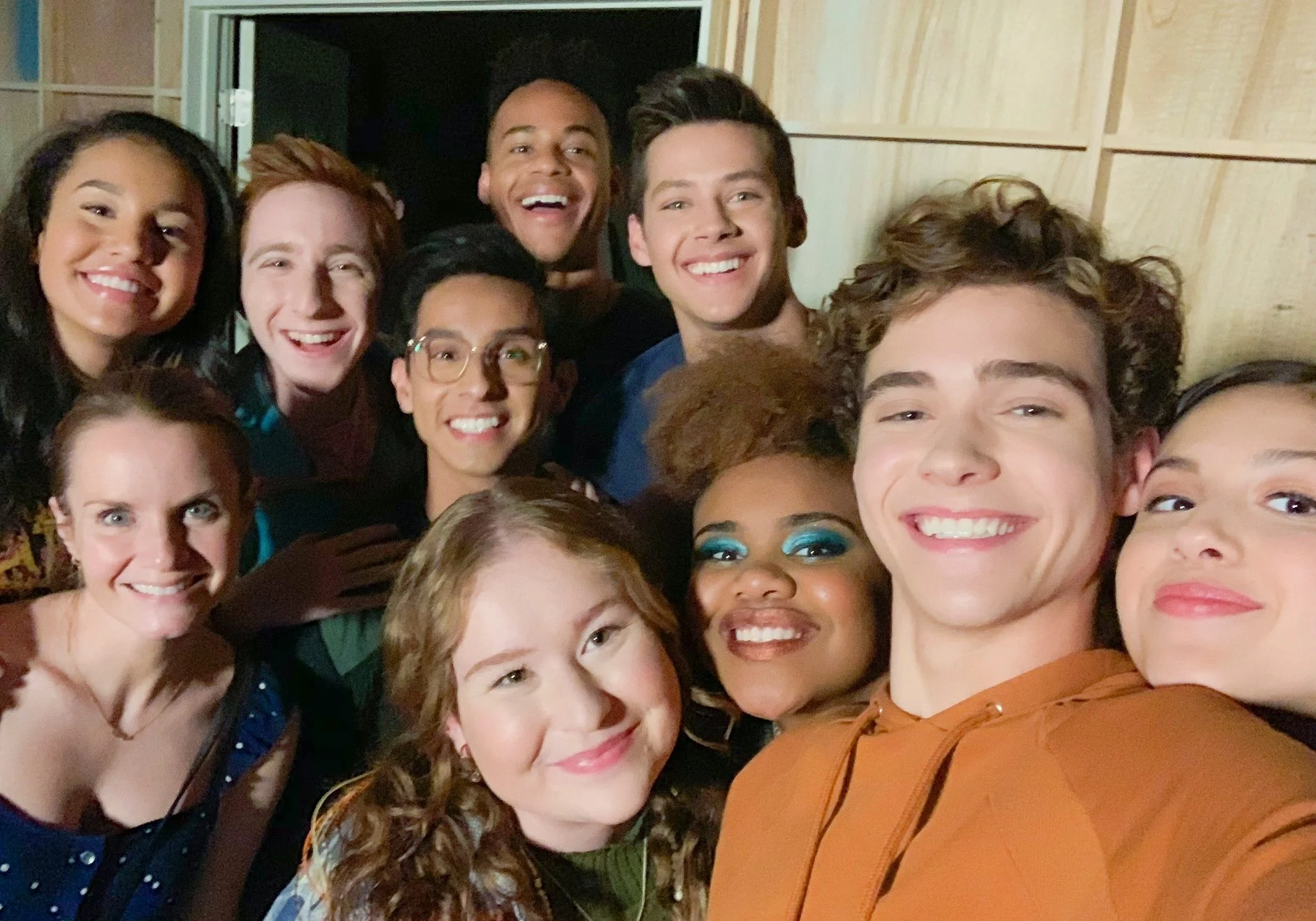 Joshua Bassett conta que elenco de “HSM: The Series” já ouviu uma das novas músicas de Olivia Rodrigo